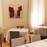 Italia Inn